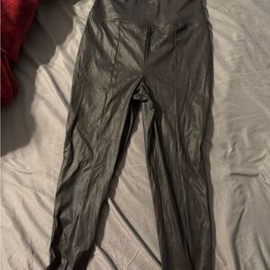 Popilush Black Faux Leather Leggings